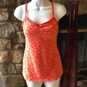 LUCY WORKOUT TOP NWOT